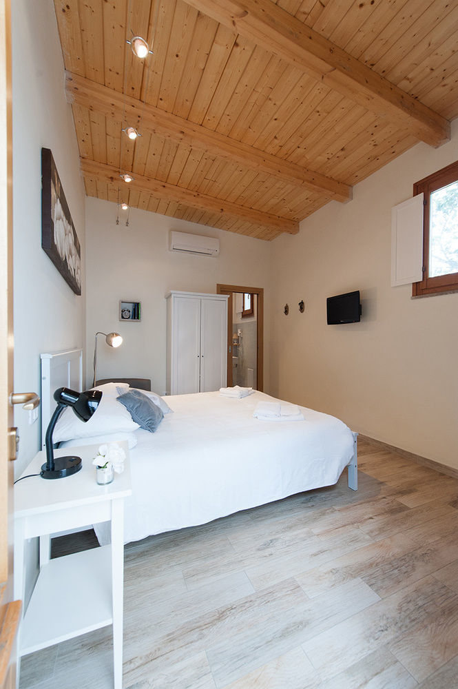 Gli Aranci Bed & Breakfast 3*